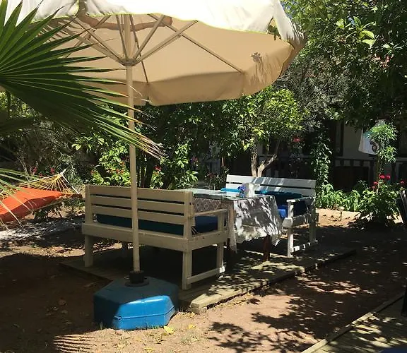 Umut & Beach Selimiye 招待所 塞利米耶